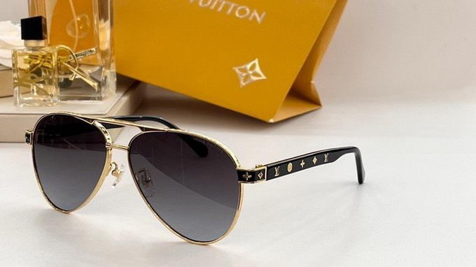 Louis Vuitton Sunglasses ID:20230516-163